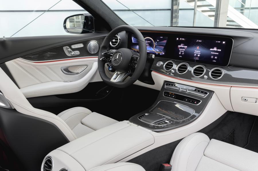 Торпедо Mercedes-AMG E53 4Matic+ Estate (S213) 2020 года  (WW) (фото 18 из 22)